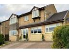 5 bedroom detached house for sale in Ball Grove Drive, Colne, BB8
