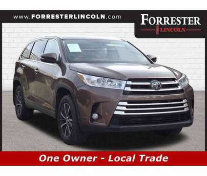 2018 Toyota Highlander XLE is a White 2018 Toyota Highlander XLE Car for Sale in Chambersburg PA