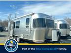 2022 Airstream Flying Cloud 23FB 25ft