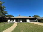 4707 Bonneville Dr, Arlington, TX 76016