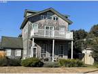 289 W 2ND ST, Yachats OR 97498