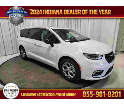 2024 Chrysler Pacifica Limited is a White 2024 Chrysler Pacifica Limited Car for Sale in Fort Wayne IN