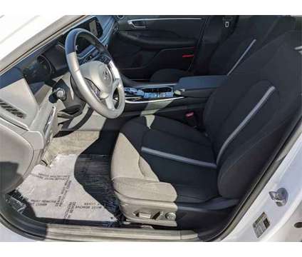 2023 Hyundai Sonata SEL is a White 2023 Hyundai Sonata Sedan in Algonquin IL