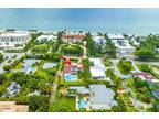 6260 N Ocean Blvd, Ocean Ridge, FL 33435