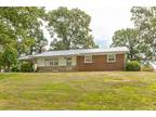 6863 MCMINNVILLE HWY, Smithville, TN 37166 Single Family Residence For Sale MLS#