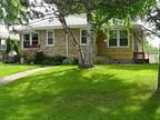 311 16th Ave N, Hopkins, MN