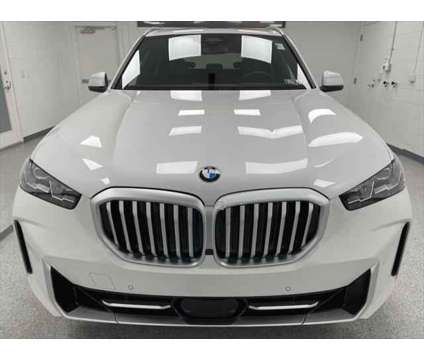 2024 BMW X5 xDrive40i is a White 2024 BMW X5 3.0si SUV in Erie PA