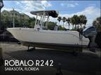 Robalo R242 Center Consoles 2016