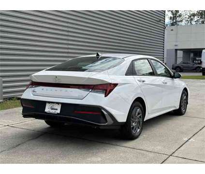 2024 Hyundai Elantra Hybrid Blue is a White 2024 Hyundai Elantra Blue Hybrid in Gainesville FL