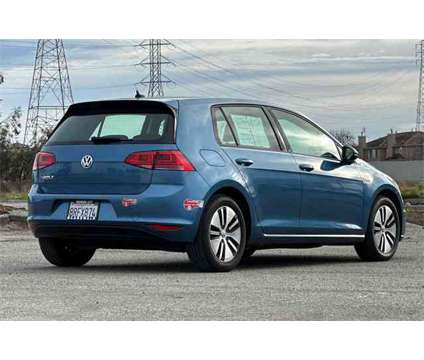 2016 Volkswagen e-Golf SE is a Blue 2016 Volkswagen e-Golf SE Car for Sale in Redwood City CA