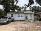 322 Frisco Rd, Pensacola, FL 32507