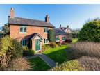 4 bedroom detached house for sale in Huxley Lane, Huxley, Chester, CH3