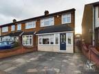 3 bed property for sale in Newtons Close, RM13, Rainham