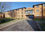 2 bed flat to rent in Lake View, WD4, Kings Langley