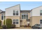 15715 NE BEECH ST 4F, Portland OR 97230