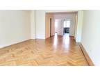 Rental listing in Upper East Side, Manhattan. Contact the landlord or property