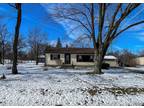 5361 S 28th St, Greenfield, WI 53221 - MLS 1863333