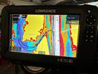 Lowrance HDS 9 Carbon Fishfinder Chartplotter