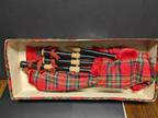 Vintage 1960's Scotland Junior Bagpipes / Kinder Doedelzak in Original Box !!