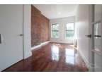 NO FEE! Outstanding 3 Bedroom Apartment For Ren...