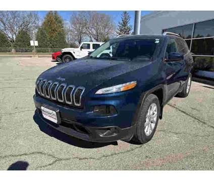 2018UsedJeepUsedCherokeeUsed4x4 is a Blue 2018 Jeep Cherokee Car for Sale in Mason City IA