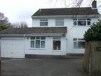 4 bedroom detached house for sale in Ringwood Road, Walkford, Christchurch