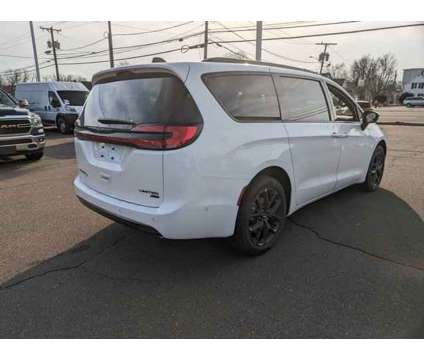 2024 Chrysler Pacifica Limited is a White 2024 Chrysler Pacifica Limited Car for Sale in Enfield CT