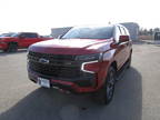 2024 Chevrolet Suburban Red, new