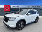 2024 Nissan Pathfinder White, new