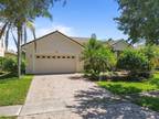 4042 Bougainvillea Pl, Kissimmee, FL 34746