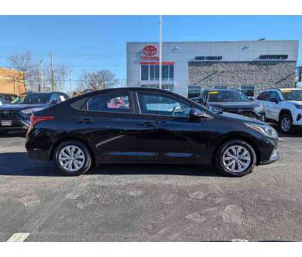 2021 Hyundai Accent SE is a Black 2021 Hyundai Accent SE Car for Sale in Clarksville MD