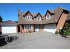 5 bedroom detached house for sale in Hollam Crescent, Fareham, Hampshire, PO14