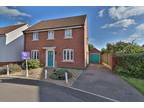 4 bed house for sale in Fairfield Close, NR15, Norwich