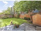 Flat for sale in Gray Street, London, SE1 (Ref 210924)