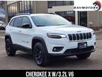 2022 Jeep Cherokee White, 32K miles