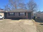 360 Helen St Conway, AR