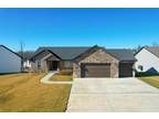 219 Auburn Ridge Dr. Troy, MO 63379 - MLS 24003918