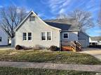 3 Bedroom 1.5 Bath In Geneseo IL 61254