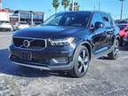 2019 Volvo XC40 T4 Momentum