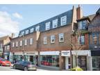 2 bed flat to rent in Sycamore Road, HP6, Amersham