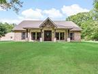 469 County Road 702, Buna, TX 77612