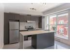 Studio - unit 201 - Montréal Pet Friendly Apartment For Rent 4350 Hotel de