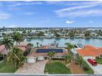 5405 Aloha Dr, Saint Pete Beach, FL 33706