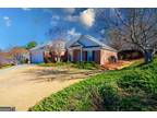 6800 Creekview Ct, Columbus, GA 31904