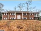 3257 S Bay Dr, Jonesboro, GA 30236