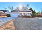 394 Lakeview Bend Cir, Jefferson, GA 30549