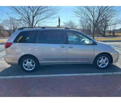2005 Toyota Sienna for sale is a Silver 2005 Toyota Sienna Car for Sale in Baltimore MD