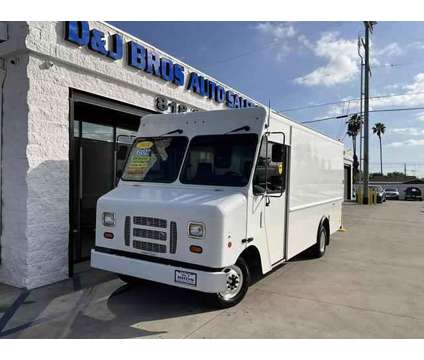 2014 Ford E350 Super Duty **14 FT STEP VAN** *40 GAL TANK* for sale is a White 2014 Ford E350 Super Duty Van in Pacoima CA