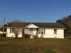 61 Northwest Ave, Burgaw, Nc 28425