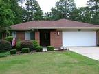 385 E Hedgelawn Way, Southern Pines, Nc 28387
